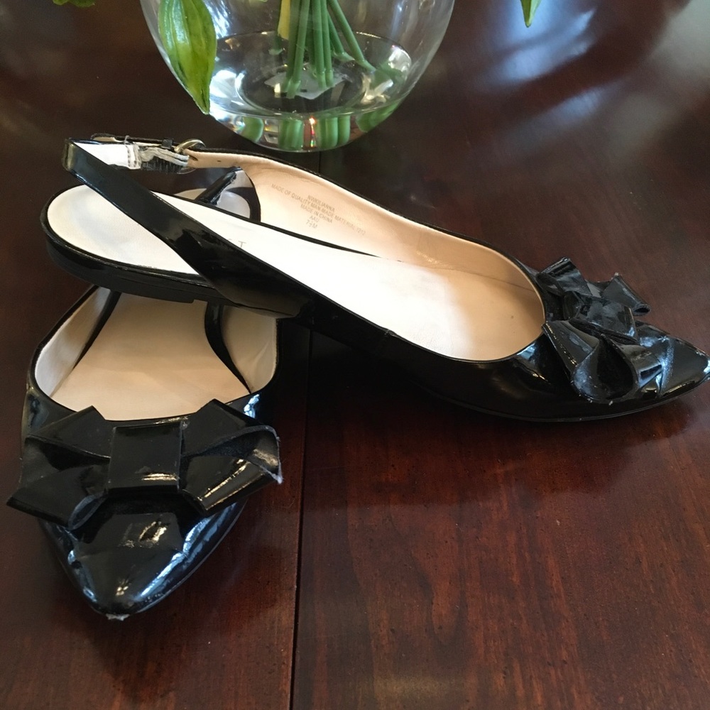 🎀Nine West Patent Leather Bow Flat🎀